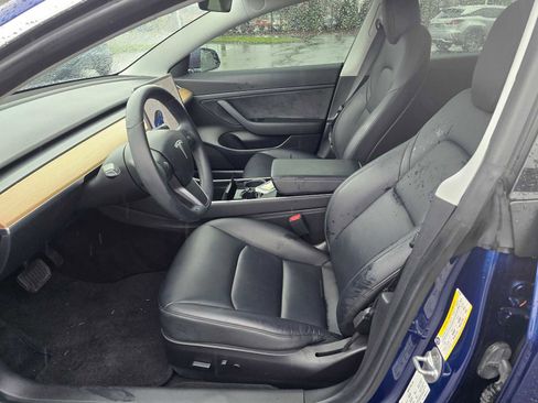 Used 2020 Tesla Model 3 Standard Range image 23