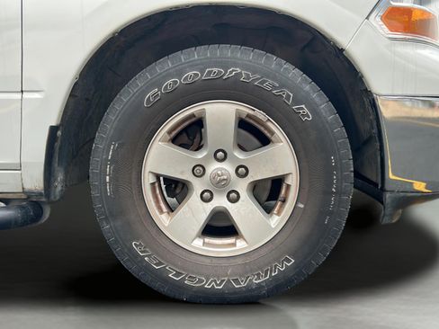 Used 2012 RAM 1500 Classic SLT RWD image 30