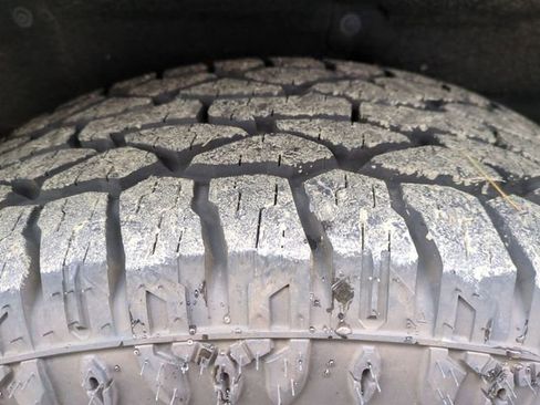 Used 2019 GMC Sierra 1500 SLT w/ SLT Convenience Package image 17