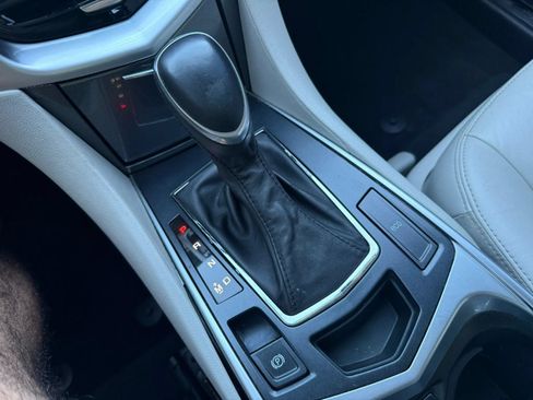 Used 2015 Cadillac SRX FWD image 25