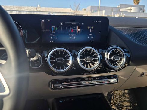 Used 2025 Mercedes-Benz GLA 250 GLA 250 image 27