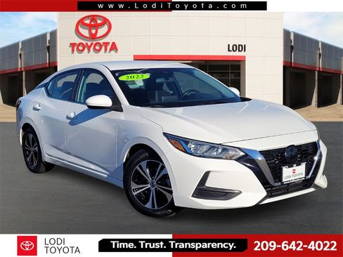 Used 2022 Nissan Sentra SV image 1