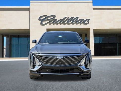 New 2026 Cadillac Lyriq Luxury image 7