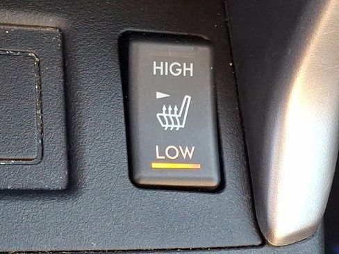 Used 2018 Subaru Forester 2.5i Limited image 23