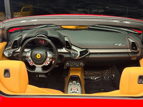 Used 2012 Ferrari 458 Spider RWD image 14