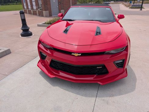 Used 2017 Chevrolet Camaro SS RWD image 7