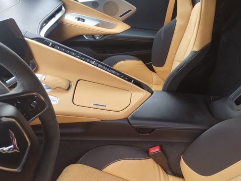 Used 2022 Chevrolet Corvette Stingray Preferred Cpe w/ Z51 Performance Package image 13