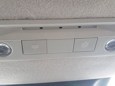 Certified 2025 Nissan Kicks SV image 31