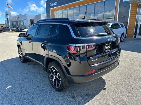 New 2026 Jeep Compass Limited AWD/4WD image 8