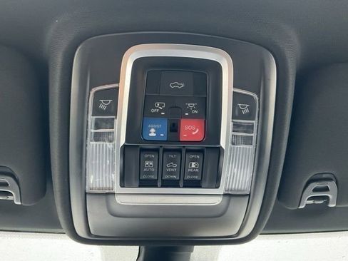 Used 2022 RAM 2500 Limited w/ Towing Technology Group AWD/4WD image 28