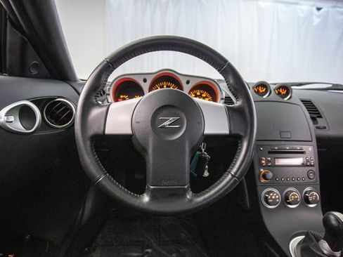 Used 2005 Nissan 350Z Coupe w/ (N93) Cargo Convenience Pkg image 42