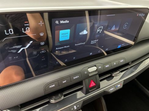 New 2025 Kia K4 GT-Line w/ GT-Line Premium Package image 28