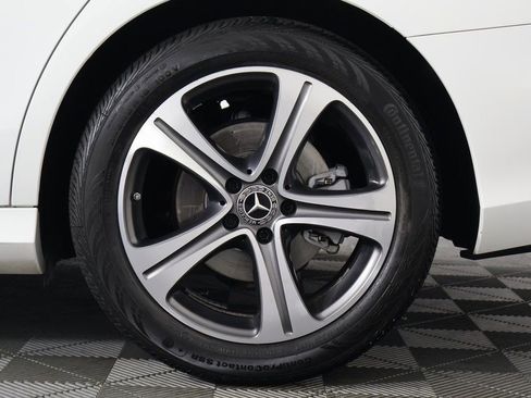 Used 2020 Mercedes-Benz E 350 Sedan image 16