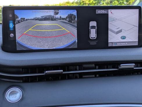 Used 2025 Genesis GV70 2.5T image 34