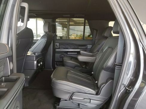 Used 2024 Ford Expedition Max Platinum AWD/4WD image 17