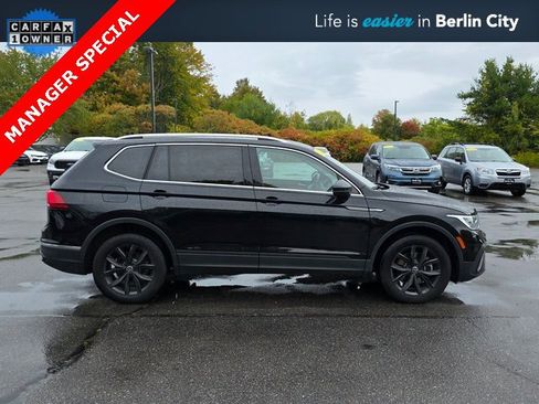 Used 2024 Volkswagen Tiguan SE image 9