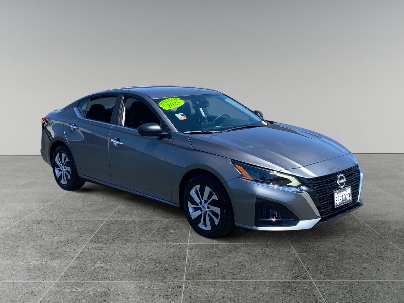 Used 2025 Nissan Altima 2.5 S FWD image 7