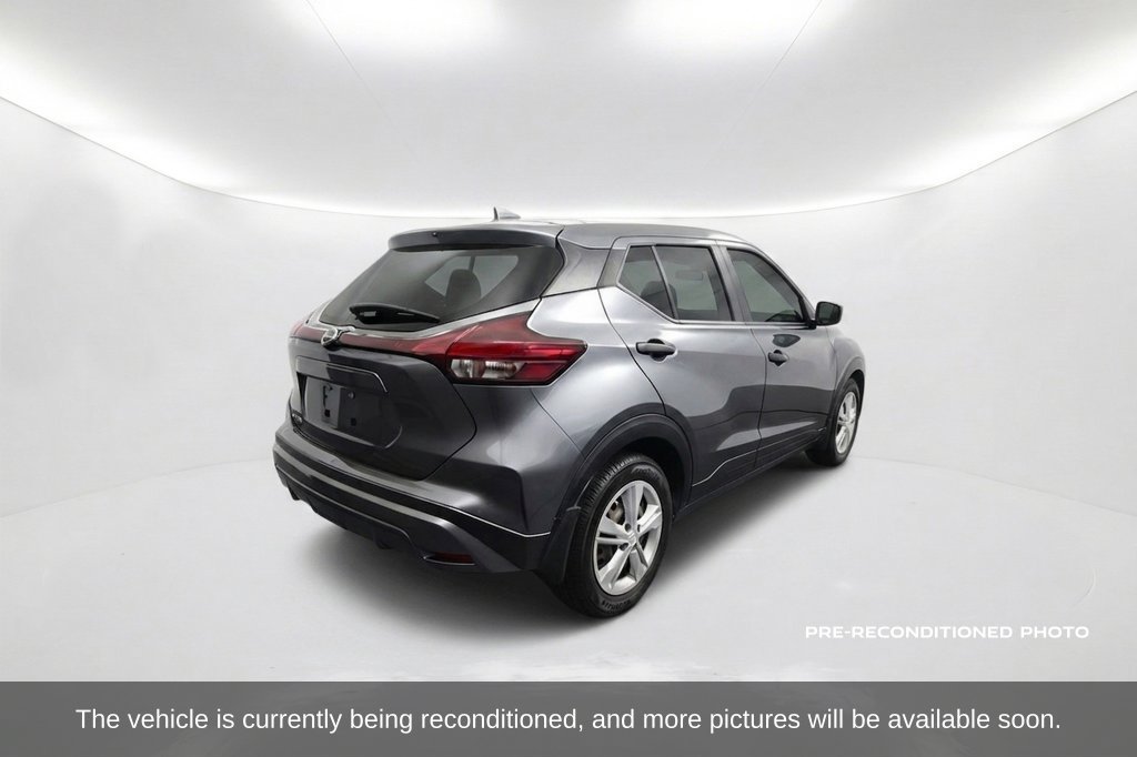 Used 2022 Nissan Kicks S FWD image 6