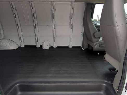 Used 2022 Chevrolet Express 2500 Extended w/ Driver Convenience Package image 23