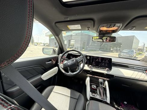 Used 2023 GMC Canyon AT4X AWD/4WD image 15