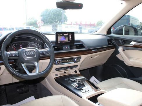 Used 2020 Audi Q5 2.0T Premium image 19
