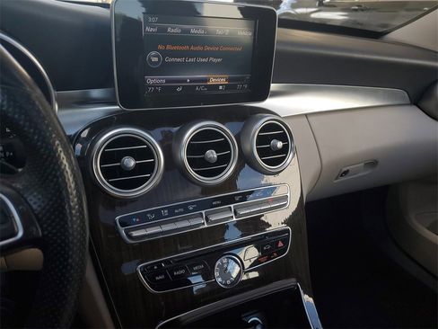 Used 2017 Mercedes-Benz C 300 4MATIC Sedan image 28