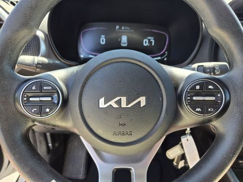 Used 2023 Kia Soul LX FWD image 25