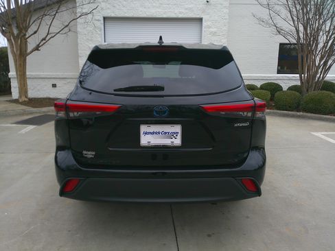 Used 2023 Toyota Highlander Bronze Edition image 52