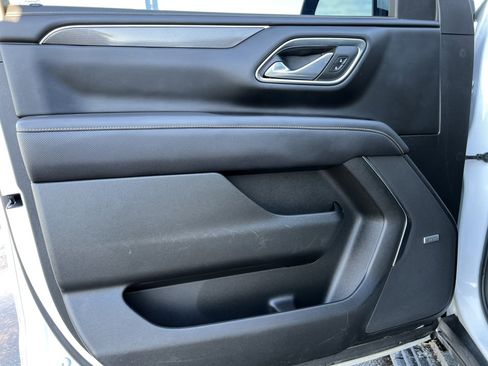 Used 2023 GMC Yukon XL AT4 image 19