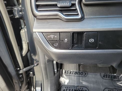 Certified 2023 Kia Sportage X-Line w/ X-Line Premium Package AWD/4WD image 8