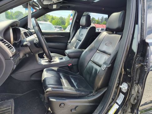 Used 2017 Jeep Grand Cherokee Overland AWD/4WD image 10