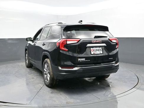 Used 2024 GMC Terrain SLT AWD/4WD image 6
