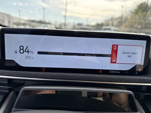 Used 2025 Ford Mustang Mach-E Premium image 27