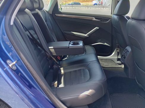Used 2016 Volkswagen Passat 1.8T FWD image 21