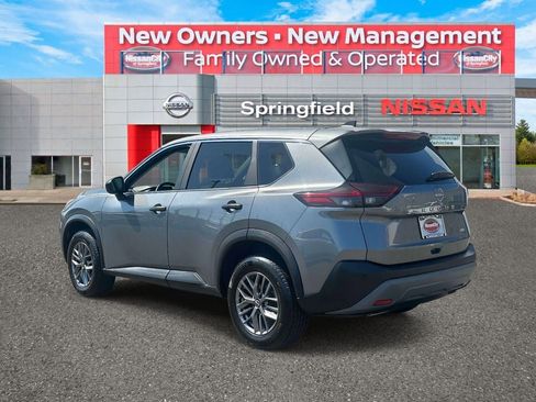 Used 2023 Nissan Rogue S image 6