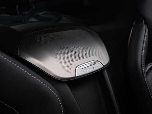 Used 2023 Chevrolet Corvette Z06 RWD image 12