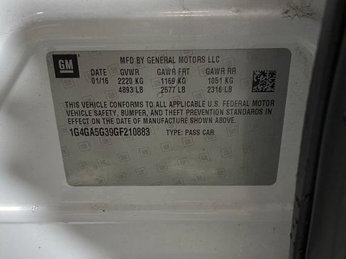 Used 2016 Buick LaCrosse FWD image 16
