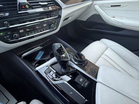 Used 2019 BMW 540i xDrive AWD/4WD image 26