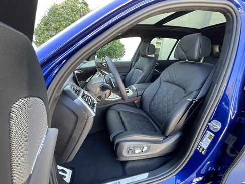 New 2026 BMW X5 M60i image 11