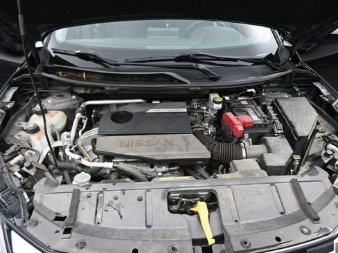 Used 2024 Nissan Rogue SV AWD/4WD image 12