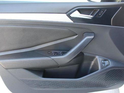 Used 2024 Volkswagen Jetta Sport FWD image 10
