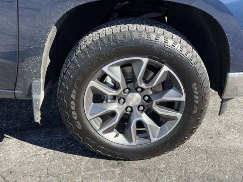 Used 2022 Chevrolet Silverado 1500 LT w/ Z71 Off-Road Package image 24