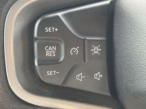 Used 2023 Ford Bronco Black Diamond image 12