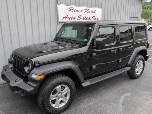Used 2021 Jeep Wrangler Unlimited Sport AWD/4WD image 15