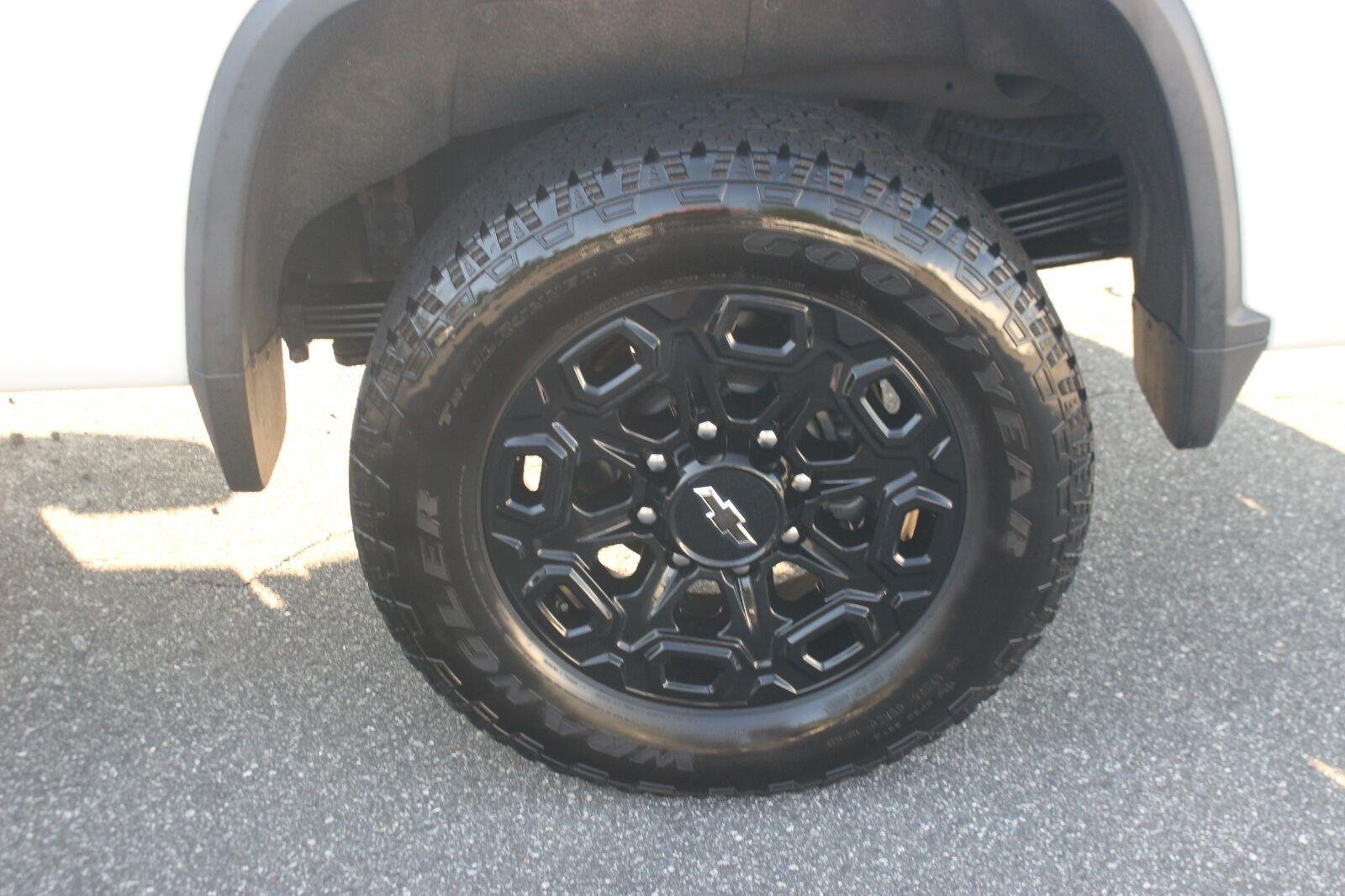 Used 2020 Chevrolet Silverado 2500 LTZ w/ Safety Package AWD/4WD image 40