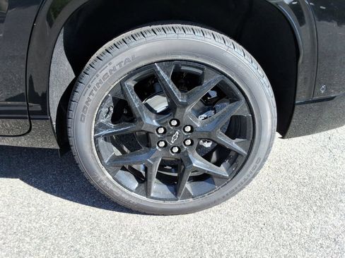New 2026 Chevrolet Traverse RS image 11
