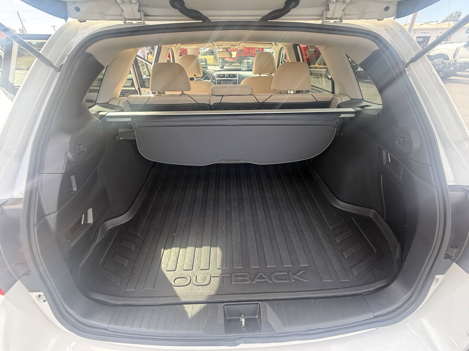 Used 2019 Subaru Outback 2.5i Premium AWD/4WD image 15