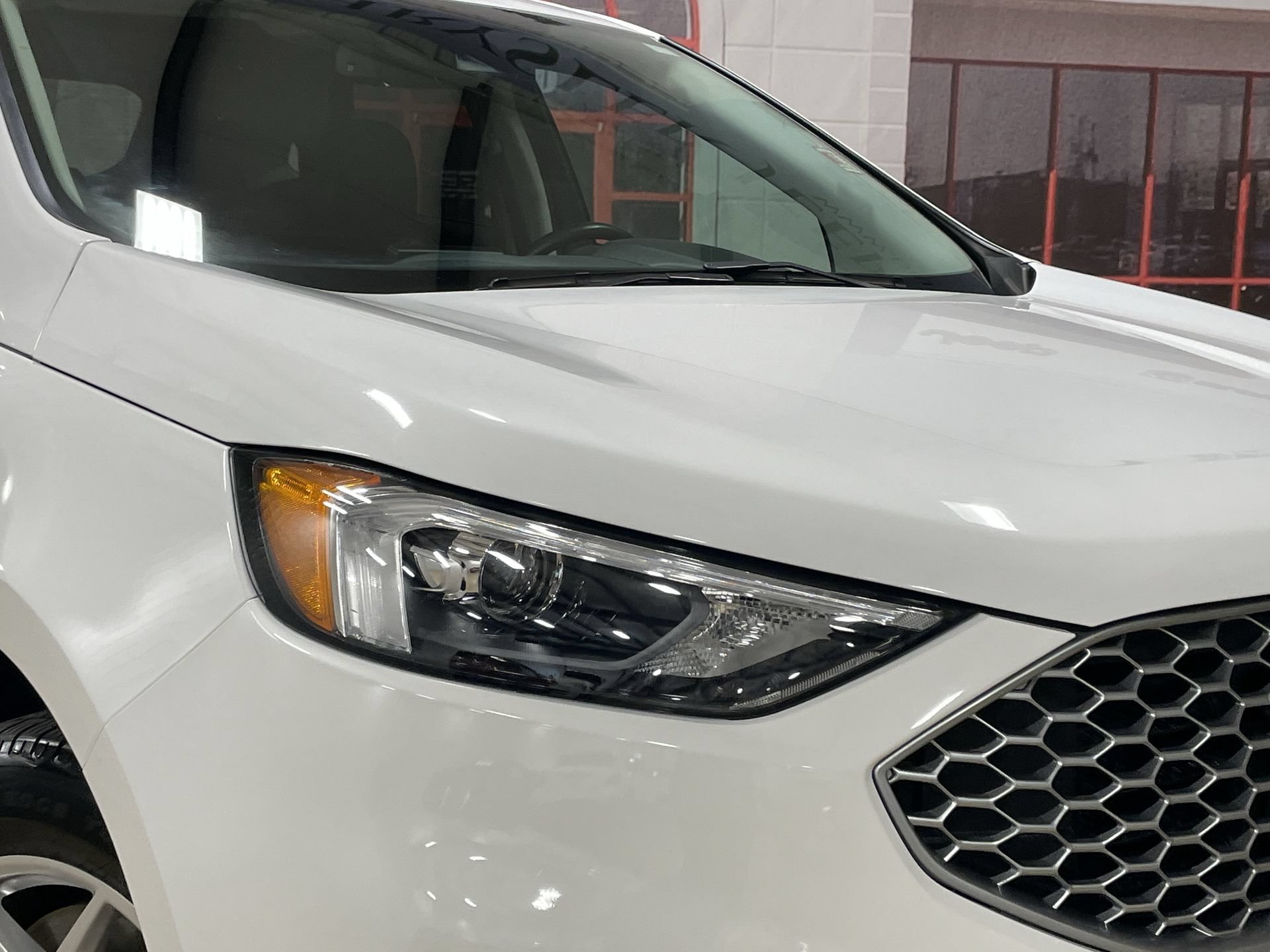 Used 2024 Ford Edge SEL AWD/4WD image 10
