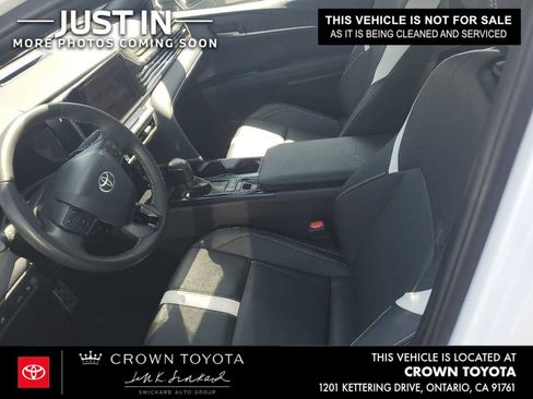 Certified 2025 Toyota Camry SE FWD image 4