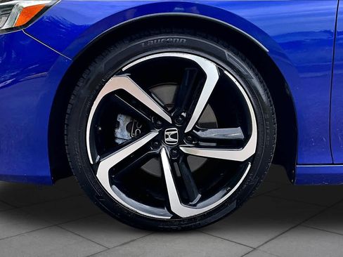 Used 2021 Honda Accord Sport image 11